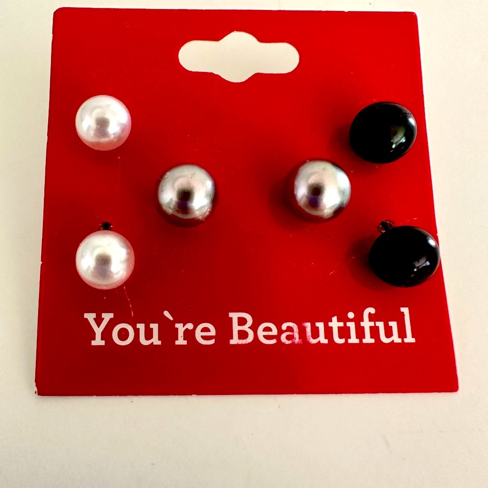 3 Pairs of Pearl Colored Earrings White Gray Black